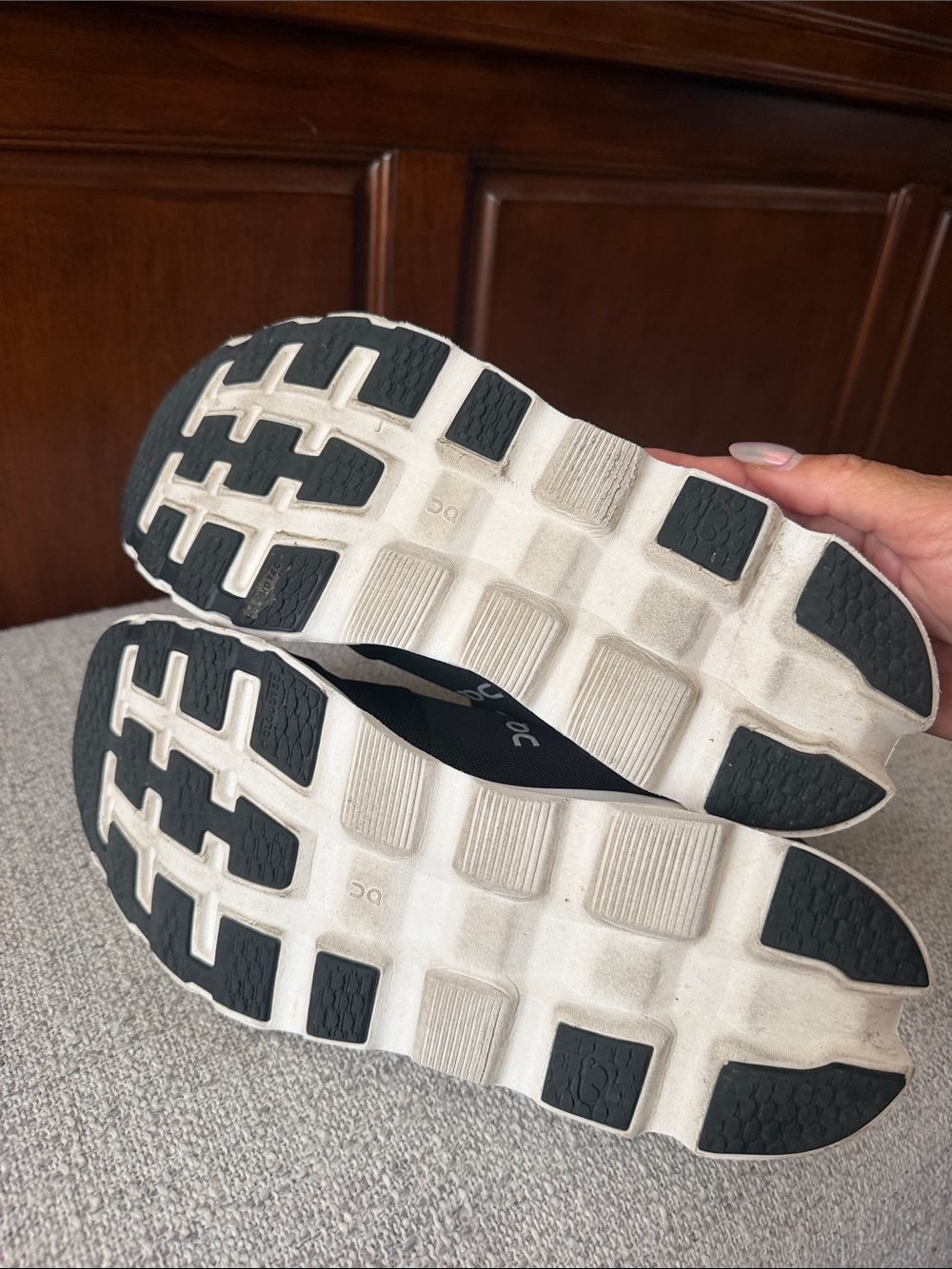 On Running Men's Cloudmonster Shoes - Black/White - Picture 4 of 6